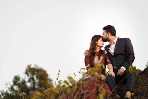 女生喜欢你的5个迹象(妹子喜欢你的征兆)