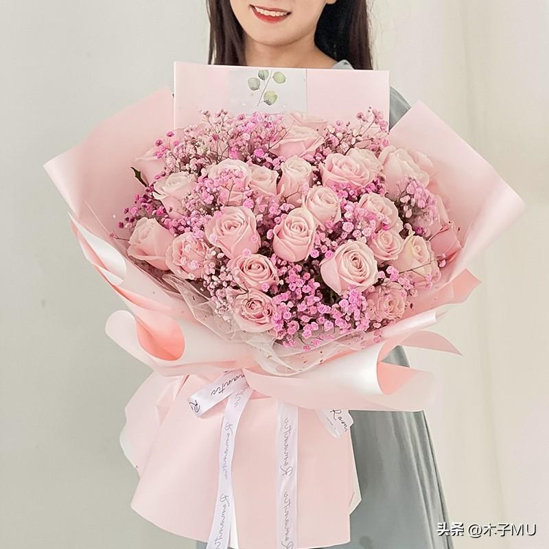 送粉红玫瑰花的花语及含义(这些人最适合收到)
