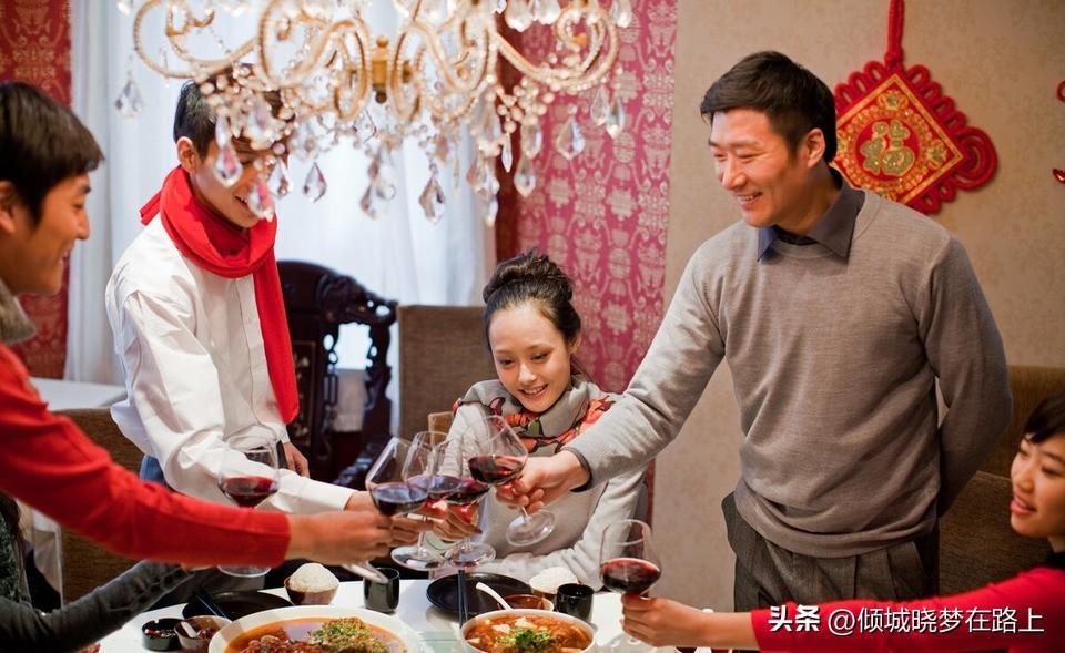 一般谈恋爱多久后适合见家长（见家长时又该注意些什么呢）