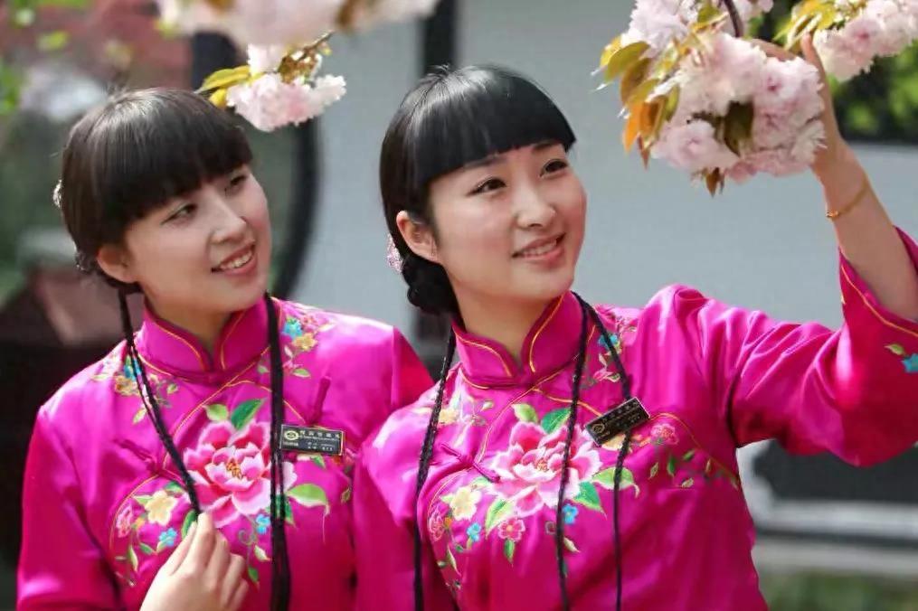 男人手小代表什么(为什么说不嫁手小的男人)