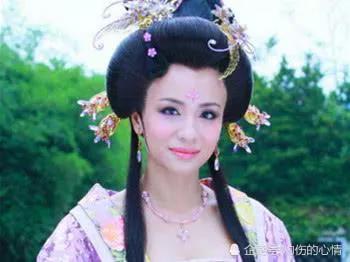 女生说去挖野菜什么意思（挖野菜是什么梗）