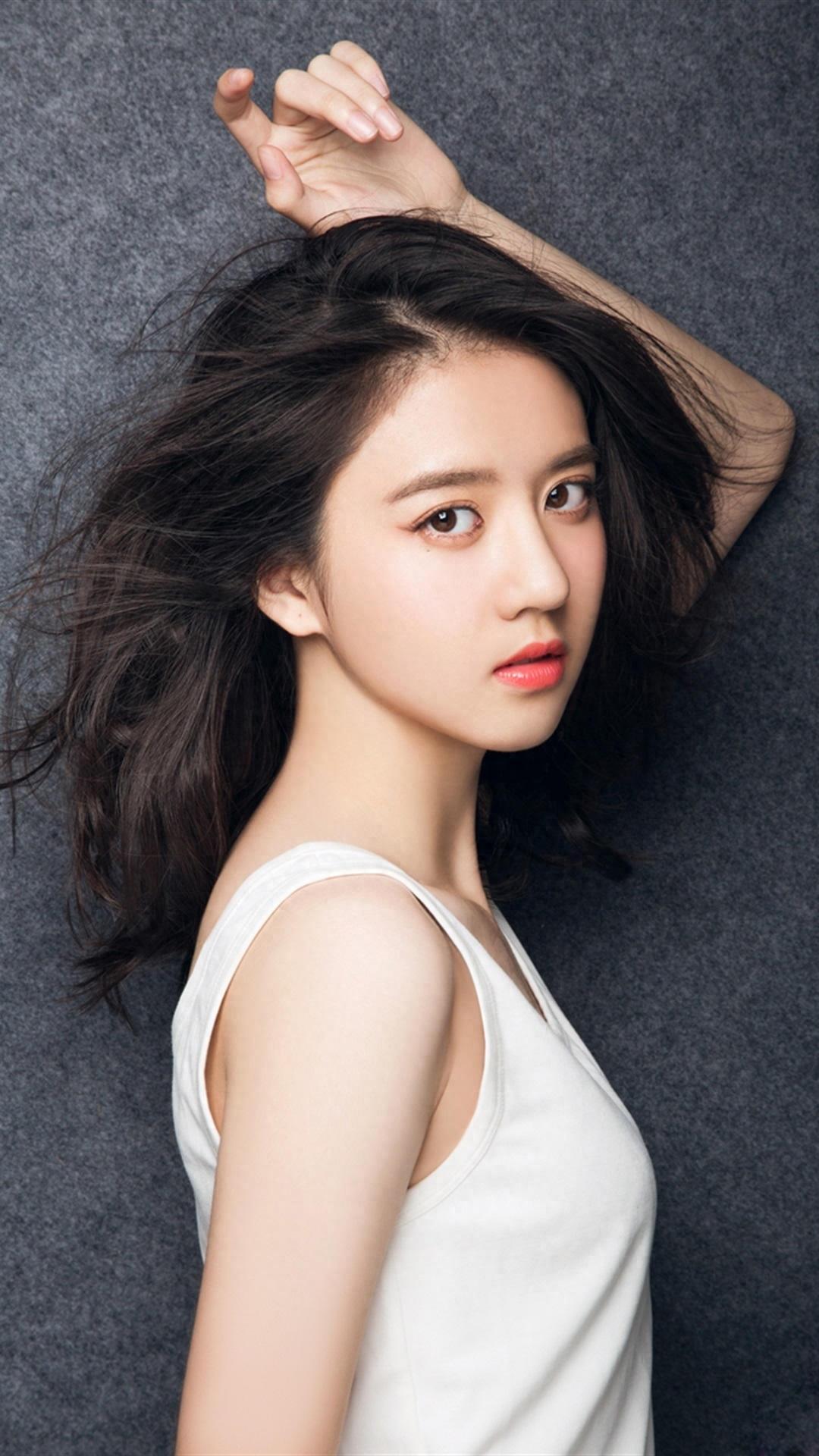 怎么看一个女生是不是喜欢你(如何测试一个女孩对你有感觉)